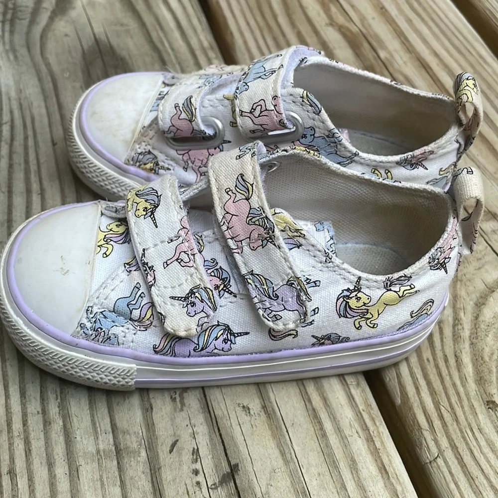 🦄 Converse Chuck Taylor All Star Ox Infant/Toddler Unicorn Sneakers Size 6
